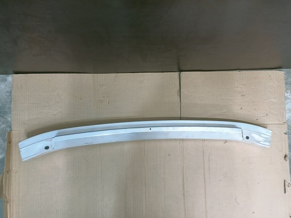 4L0807113A Усилитель переднего бампера AUDI Q7 2007-2015