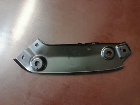 5C6805932 Крепление (кронштейн) фары правое Volkswagen Jetta 2012-2018