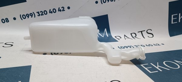 1375A261 Расширительный бачок охлаждения Mitsubishi Outlander 2016-2021