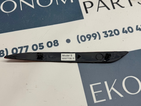 6007706-00-D Катафот заднего бампера правый Tesla Model S 2012-2020