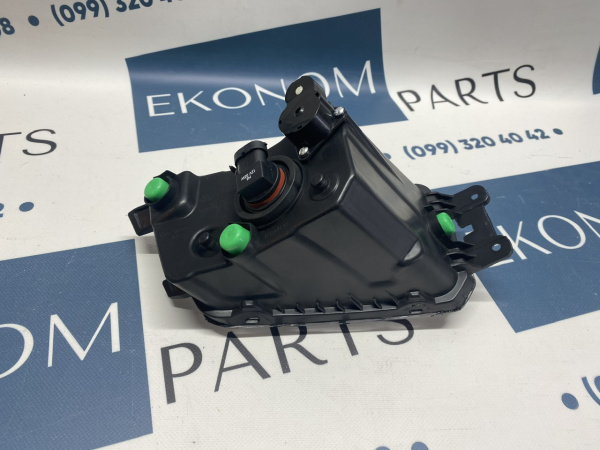 561941700C Противотуманная фара правая Volkswagen Passate B8 2016-2018