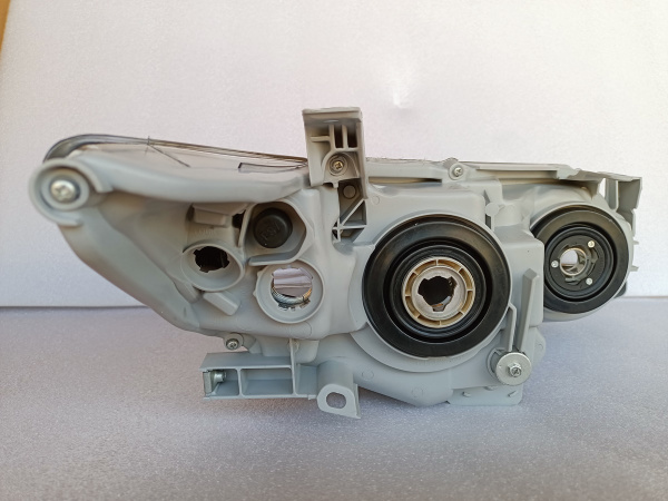 8117006890 Фара темная USA левая Toyota Camry 2012-2014