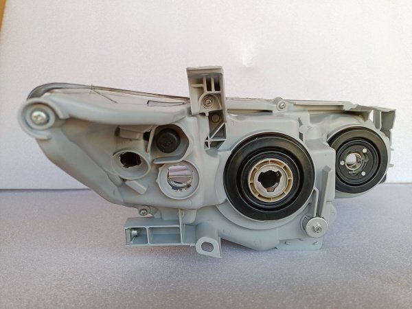 8117006890 Фара темная USA левая Toyota Camry 2012-2014