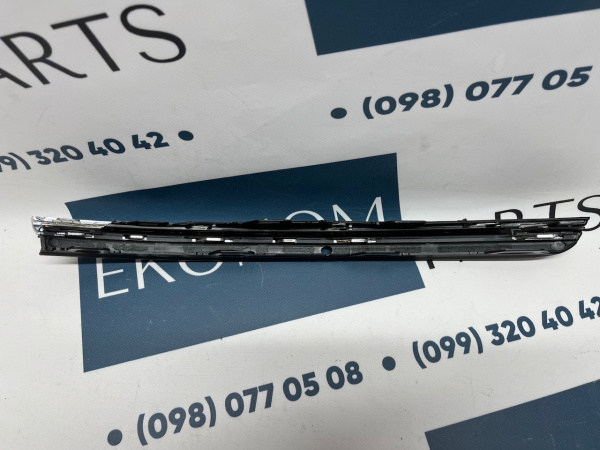 5G0854661FRYPGRU Накладка переднего бампера верхняя левая Volkswagen Golf 7.5 2017-2019