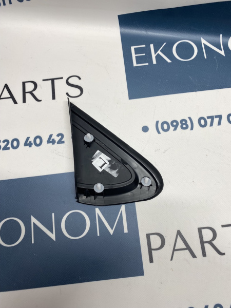 84106817 Угол зеркала левый Chevrolet Cruze 2016-2019