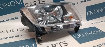 Фара галоген светлая правая Jeep Compass 2011-2016