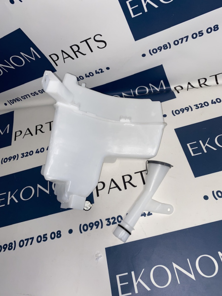 289105RL0A Бачок омывателя с мотором Nissan Kicks 2016-2020