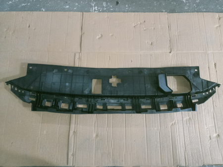 86390-S1000 Накладка панели радиатора (замка капота) Hyundai Santa Fe 2019-2020