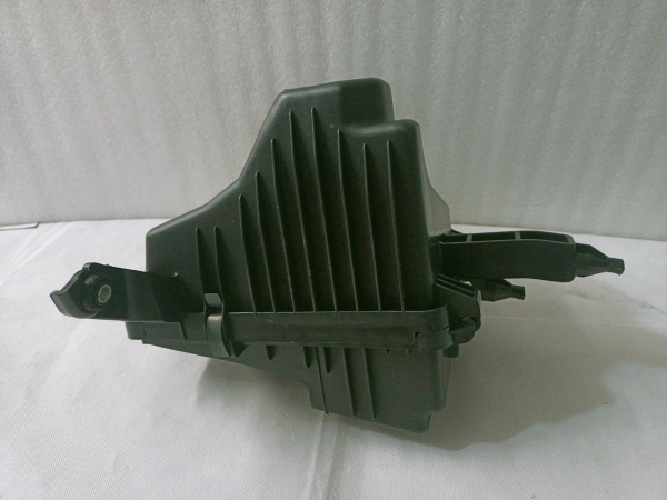 165004BA3A Корпус воздушного фильтра 2.5L Nissan Rogue (X-Trail) 2014-2020