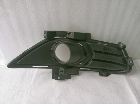 DS7Z-17B814-BA Рамка противотуманной фары (глянцевая) левая Ford Fusion 2013-2016