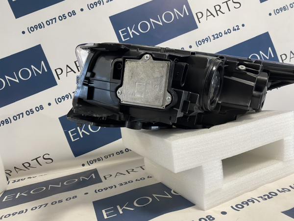 GV4113W029AB Фара галоген с работающим катафотом правая Ford Escape (Kuga) 2017-2019