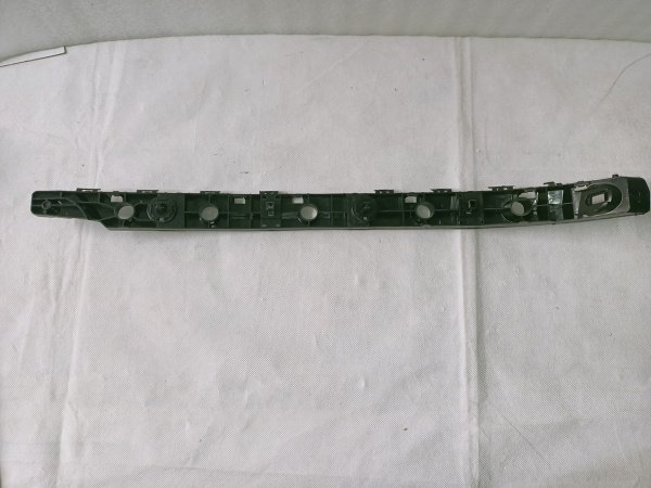 85221-4BA1A Крепление (кронштейн) заднего бампера правое Nissan Rogue (X-Trail) 2014-2020