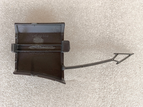 3CG807241 Заглушка буксировочного крюка переднего бампера Volkswagen Atlas 2017-2020