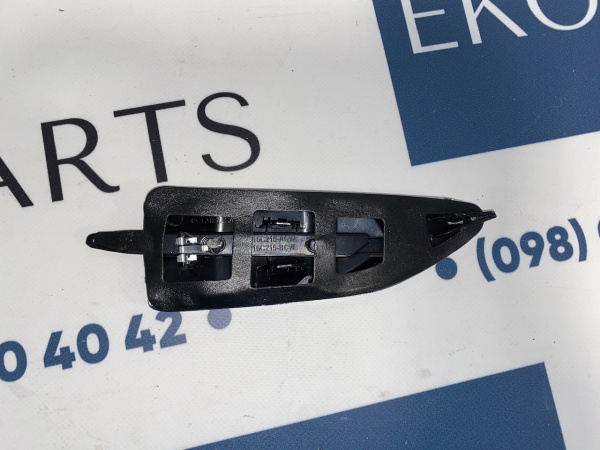 GJ5Z-16228-AB Молдинг крыла переднего левого Ford Escape 2017-2019