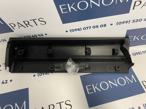 5757A755 Накладка двери задняя левая на MITSUBISHI Eclipse Cross 2018-2021