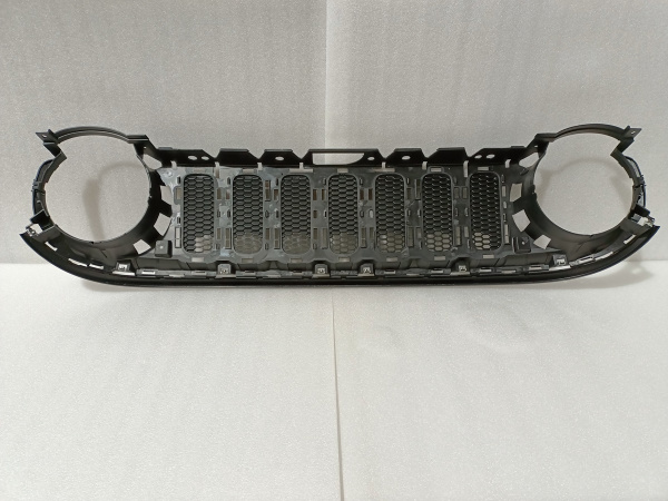 68406187AA Решетка радиатора (каркас) Jeep Renegade 2015-2018