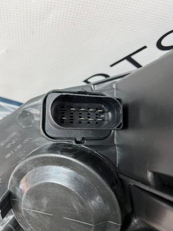 5G1941006 Фара правая Volkswagen Golf 7 2013-2016