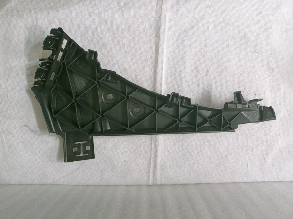 4L0807283B Кронштейн переднего бампера левый  AUDI Q7 2010-2015