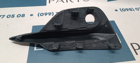 62256HV10A Заглушка противотуманной фары правая под парктроник Nissan Qashqai 2018-2022