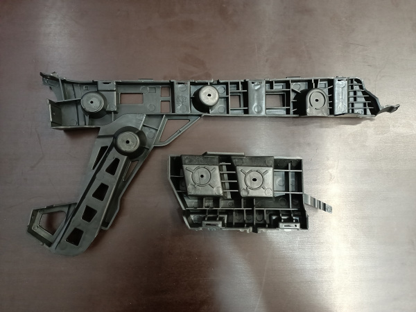 84142841 Крепление (кронштейн) заднего бампера правое Chevrolet Cruze 2016-2019