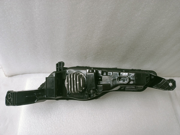 HS7Z-15201-G Противотуманная фара левая Ford Explorer 2018-2019