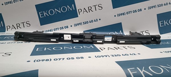 68467351AA Крепление переднего бампера центральное Jeep Compass 2021-2024